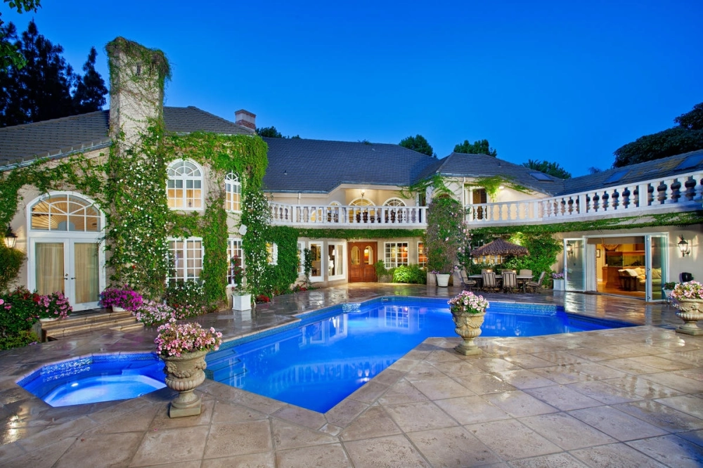 Kiến trúc biệt thự nhà vườn cấp 4 đẹp bình yên vùng ngoại ô