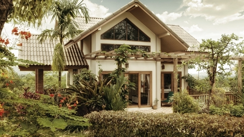 Thiết kế phòng ngủ master sang trọng view vườn trong biệt thự cấp 4