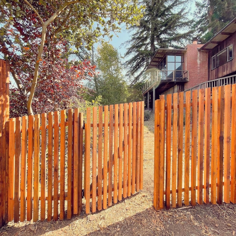 Cổng sắt hộp sơn tĩnh điện hiện đại và tối giản