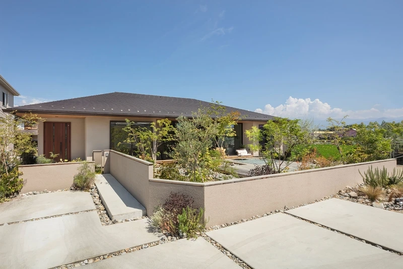 Mẫu nhà cấp 4 sân vườn đẹp xanh thoáng đầy cuốn hút