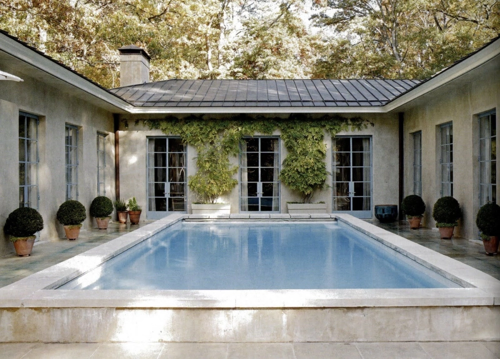 Nội thất phòng khách sang trọng trong nhà chữ u hiện đại