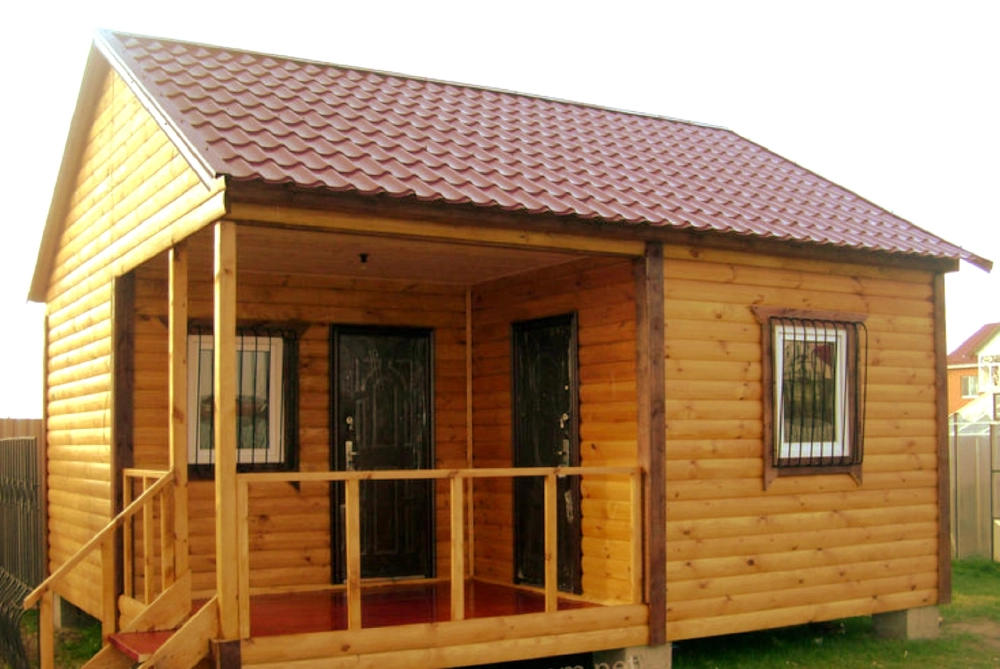 Mẫu nhà vườn giá rẻ mái bằng kết hợp gạch bông gió