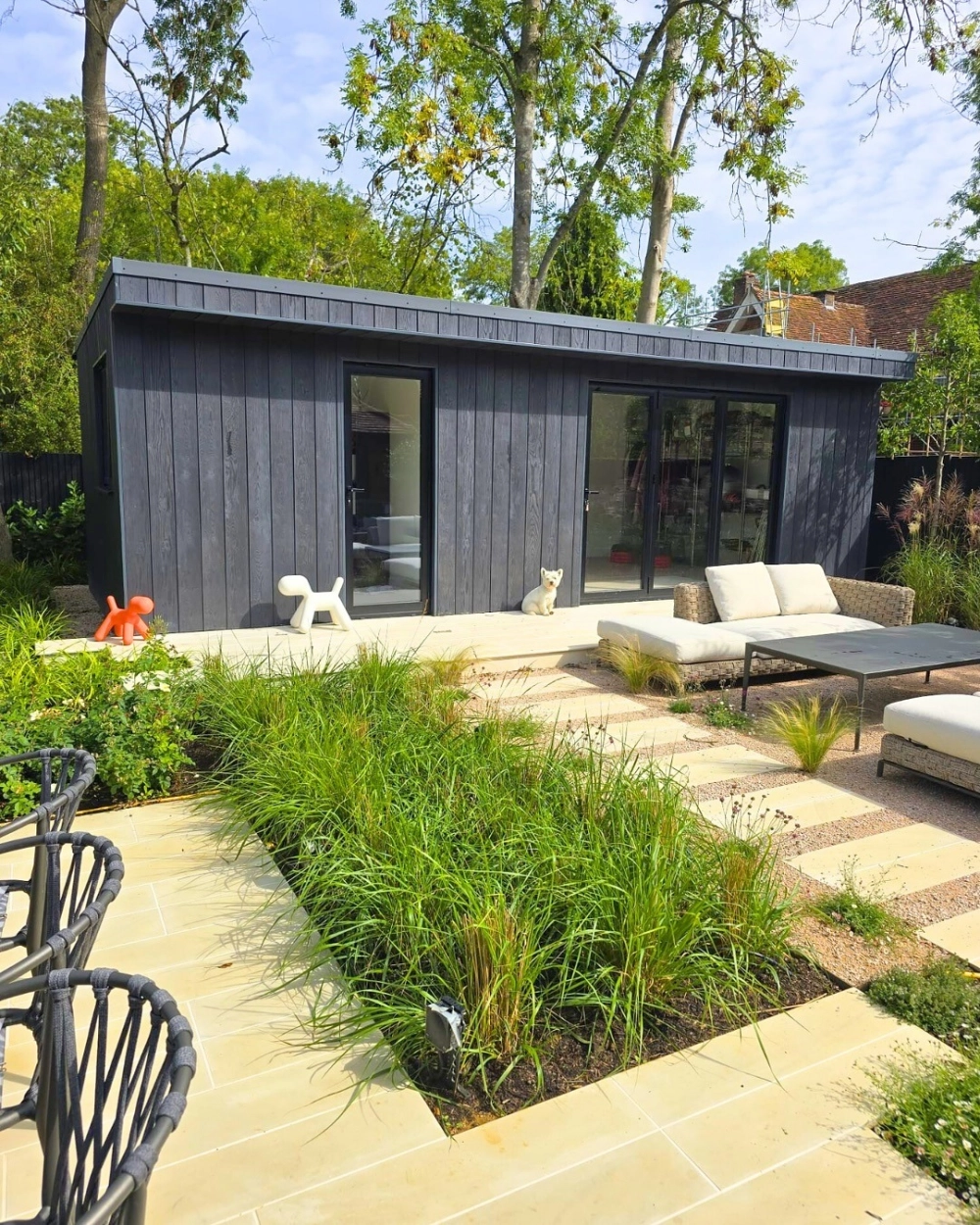 Phối cảnh biệt thự nhà vườn 3 tầng hiện đại kiến trúc độc đáo