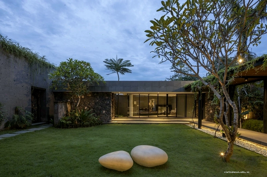 Sân vườn 1000m2 phong cách Nhật Bản tối giản và tĩnh lặng