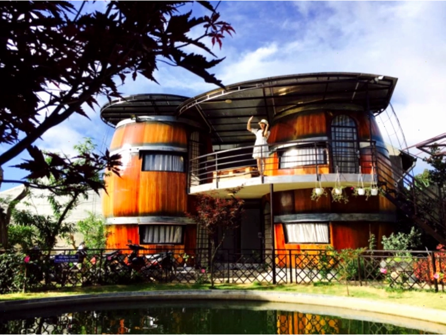 Thiết kế homestay nhà vườn lấy cảm hứng từ thùng ủ bia sáng tạo